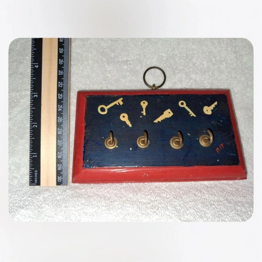 Vintage Skeleton Key Display Board Decor Collectible